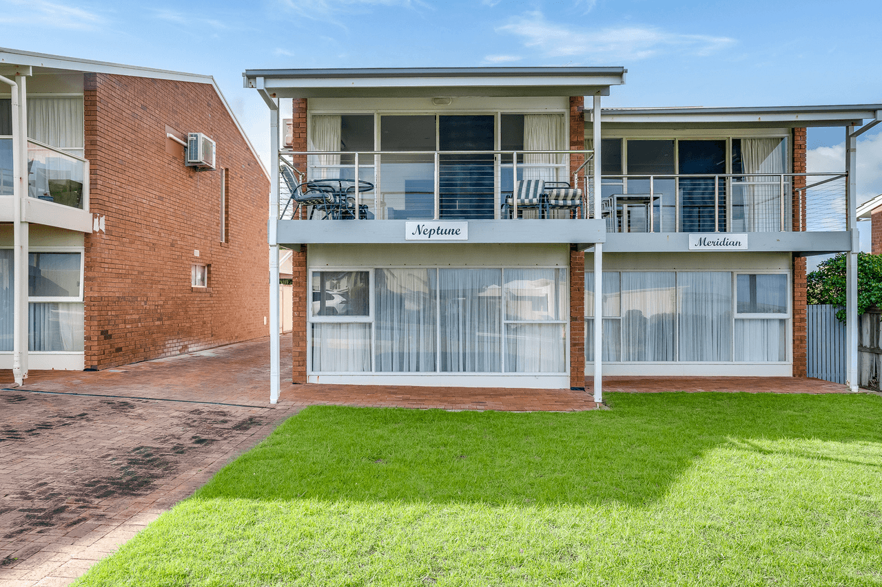 2/4 Hutton Street, PORT ELLIOT, SA 5212