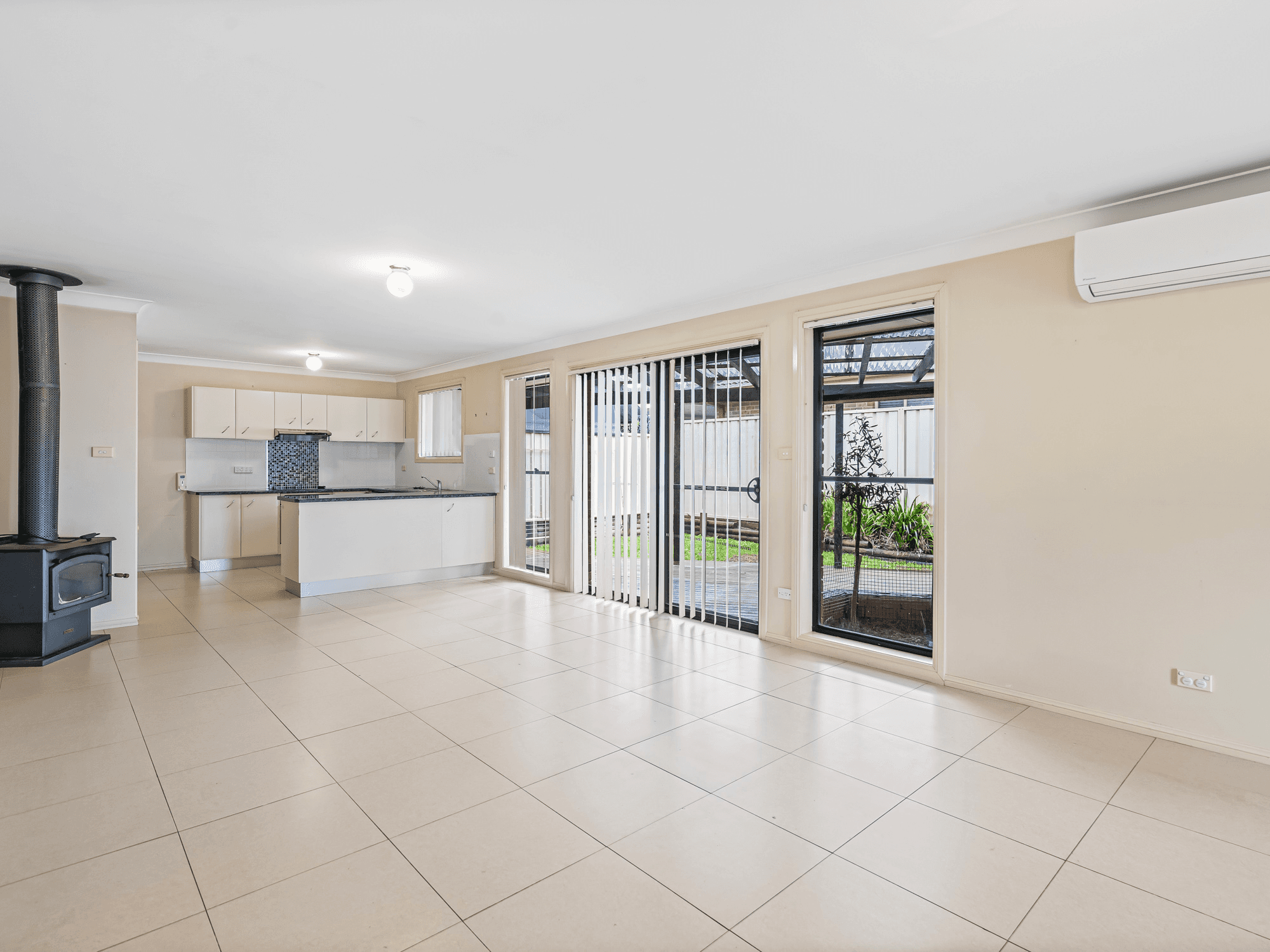 1/5 Riesling Road, BONNELLS BAY, NSW 2264