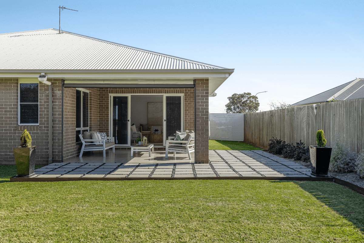 12 Bennett Street, Kleinton, QLD 4352