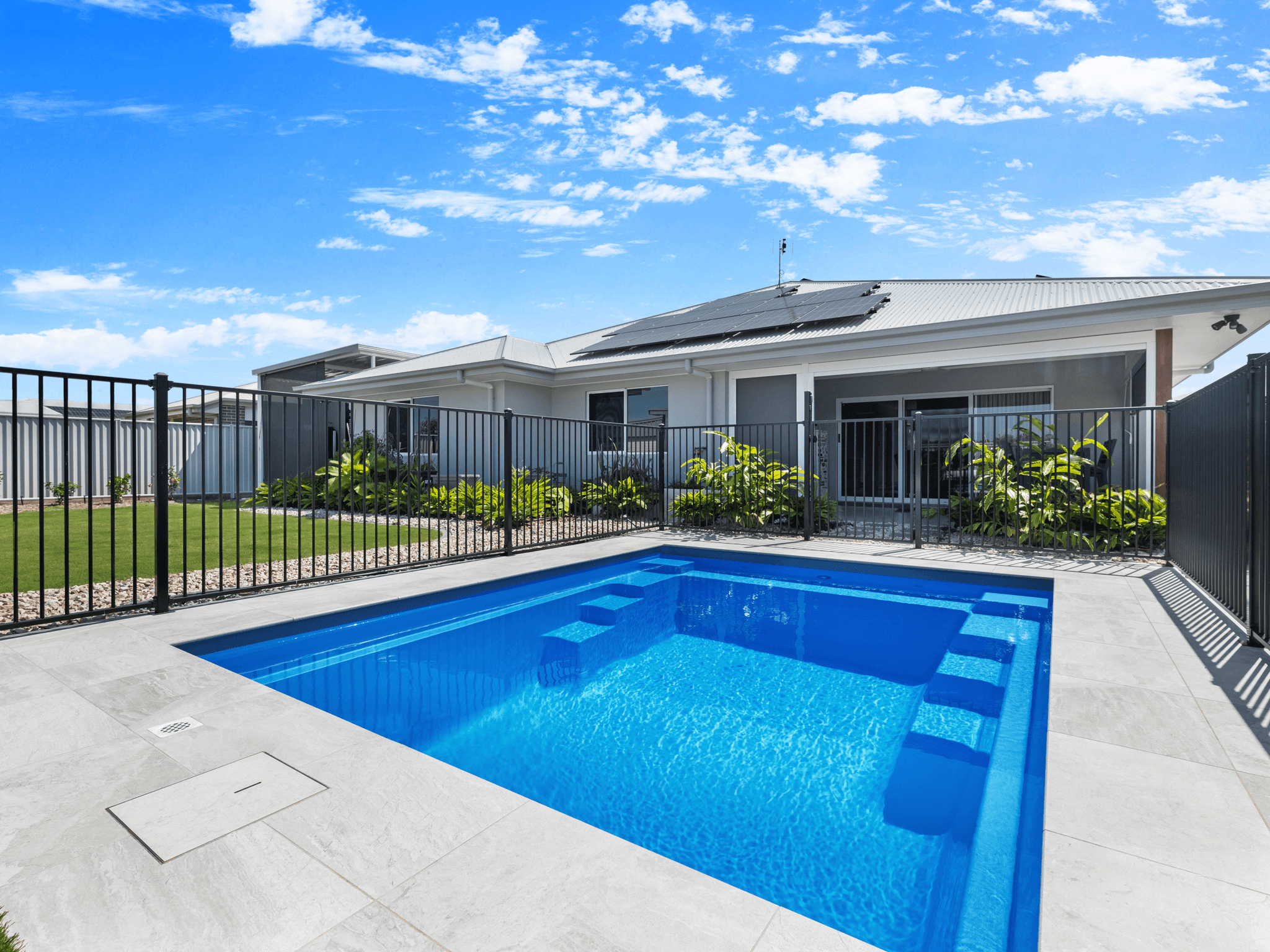 9 Spearmint Circuit, NIKENBAH, QLD 4655