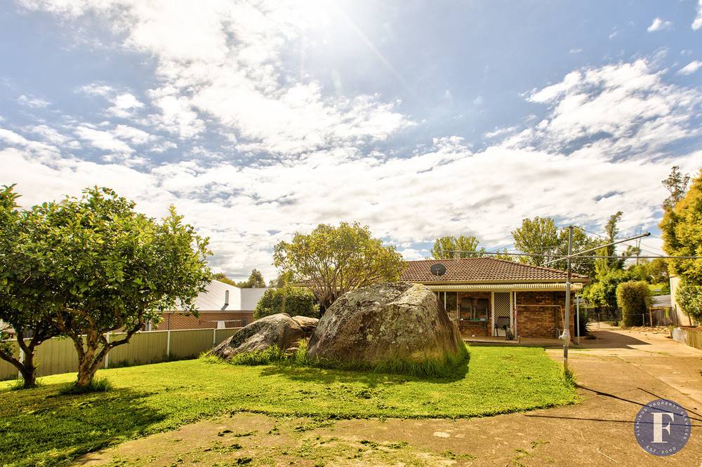 198 William Street, Young, NSW 2594