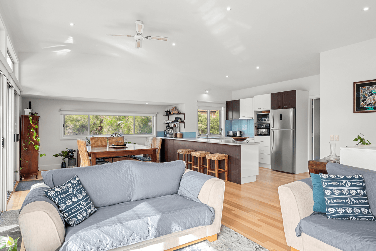 17 McRae Avenue, COWES, VIC 3922