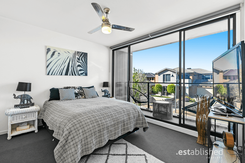 24 Paradise Parade, POINT COOK, VIC 3030