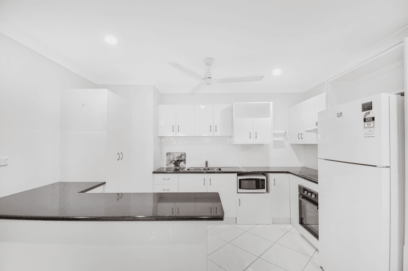 Unit 1/58-62 Ninth Ave, Railway Estate, QLD 4810