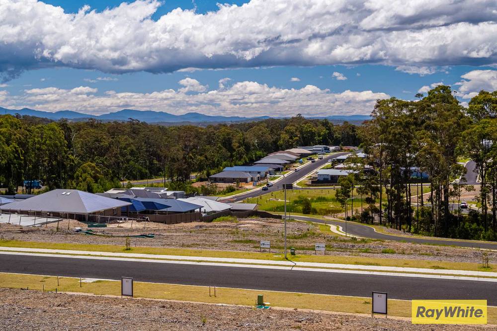 51 Freycinet Drive, SUNSHINE BAY, NSW 2536