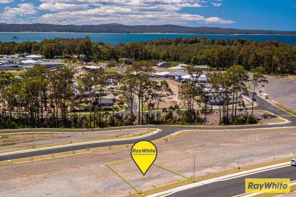 51 Freycinet Drive, SUNSHINE BAY, NSW 2536