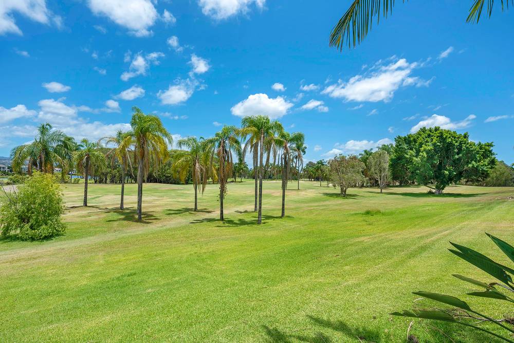 39 Meadowview Drive, Carrara, QLD 4211
