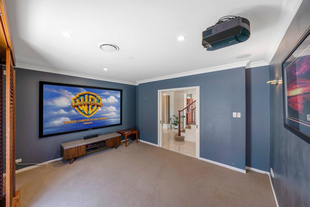 39 Meadowview Drive, Carrara, QLD 4211