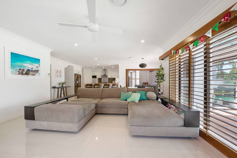 39 Meadowview Drive, Carrara, QLD 4211