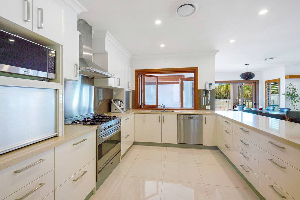 39 Meadowview Drive, Carrara, QLD 4211