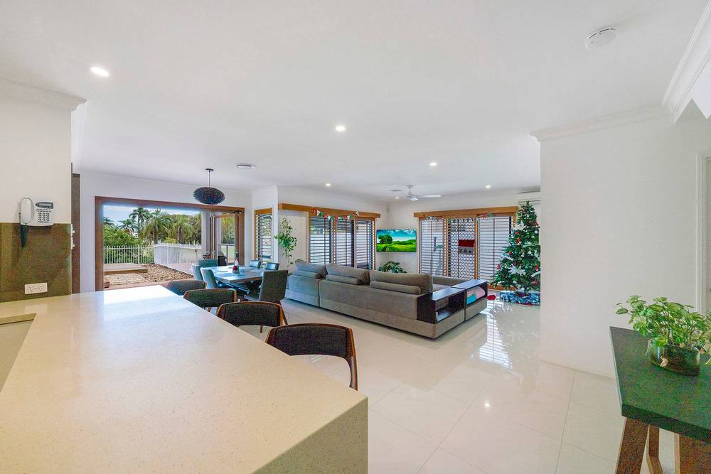 39 Meadowview Drive, Carrara, QLD 4211