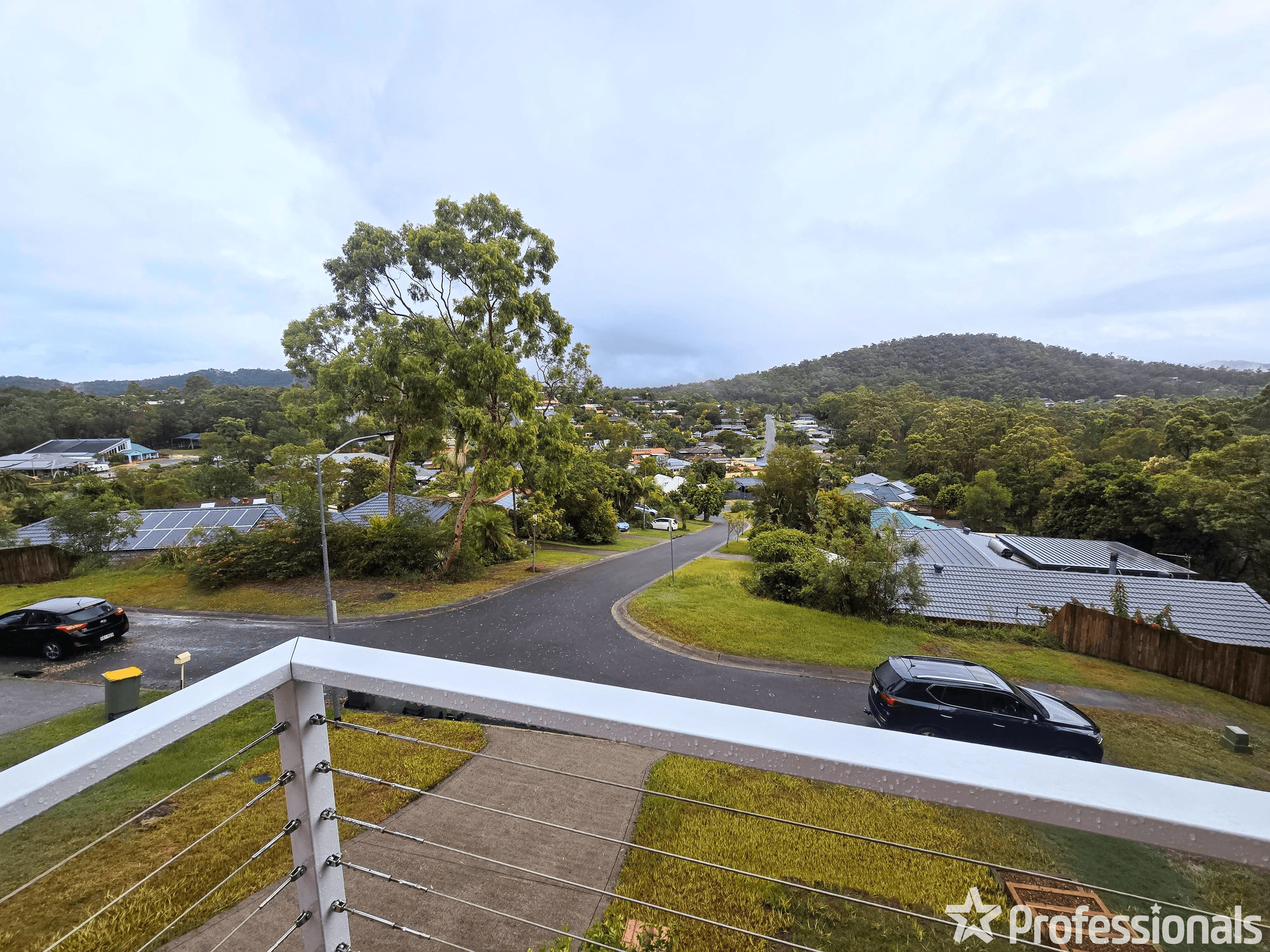 12 Jane Lane, OXENFORD, QLD 4210