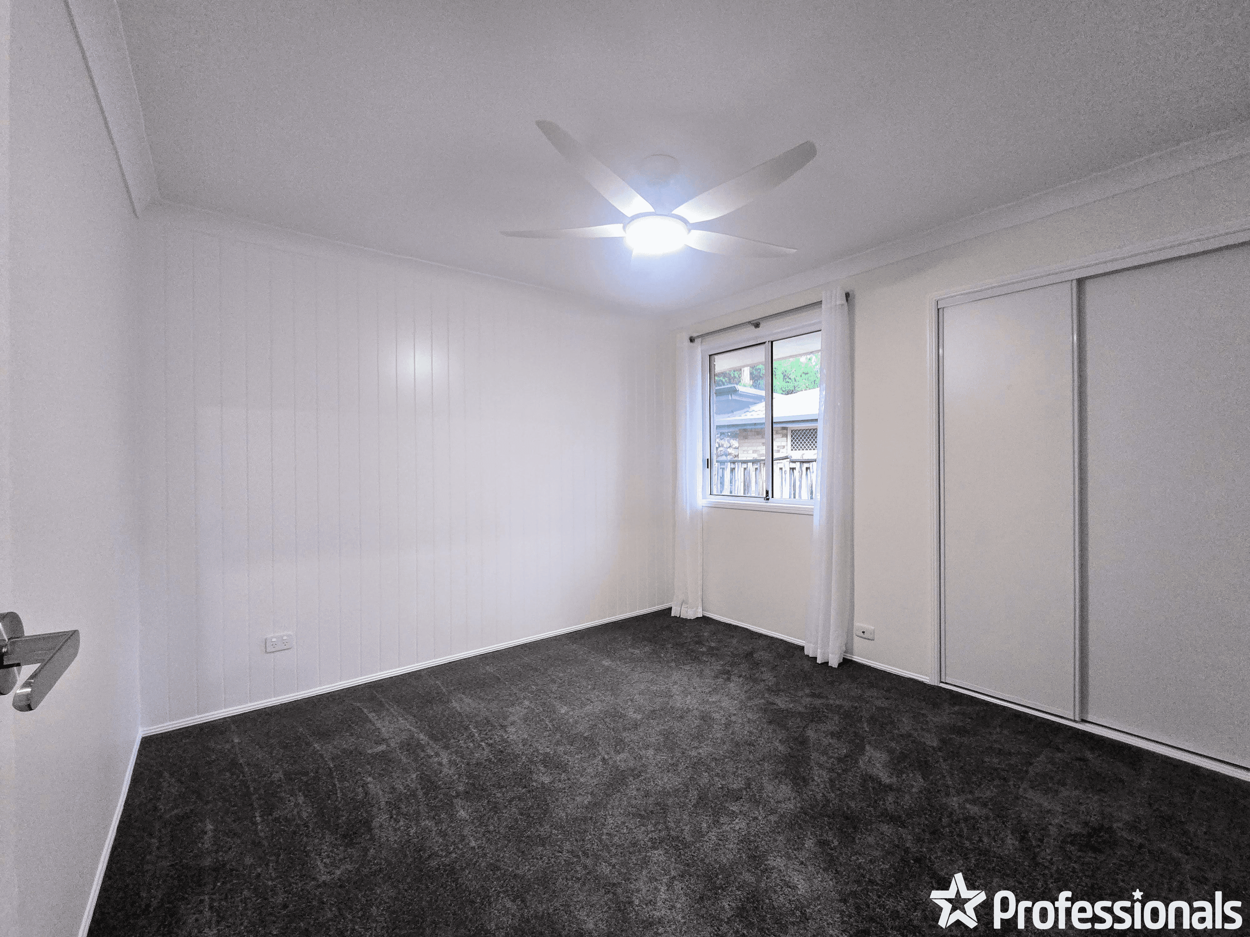 12 Jane Lane, OXENFORD, QLD 4210