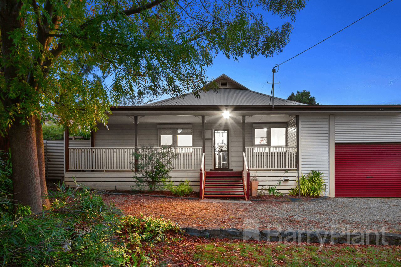 55 Commercial Road, Ferntree Gully, VIC 3156