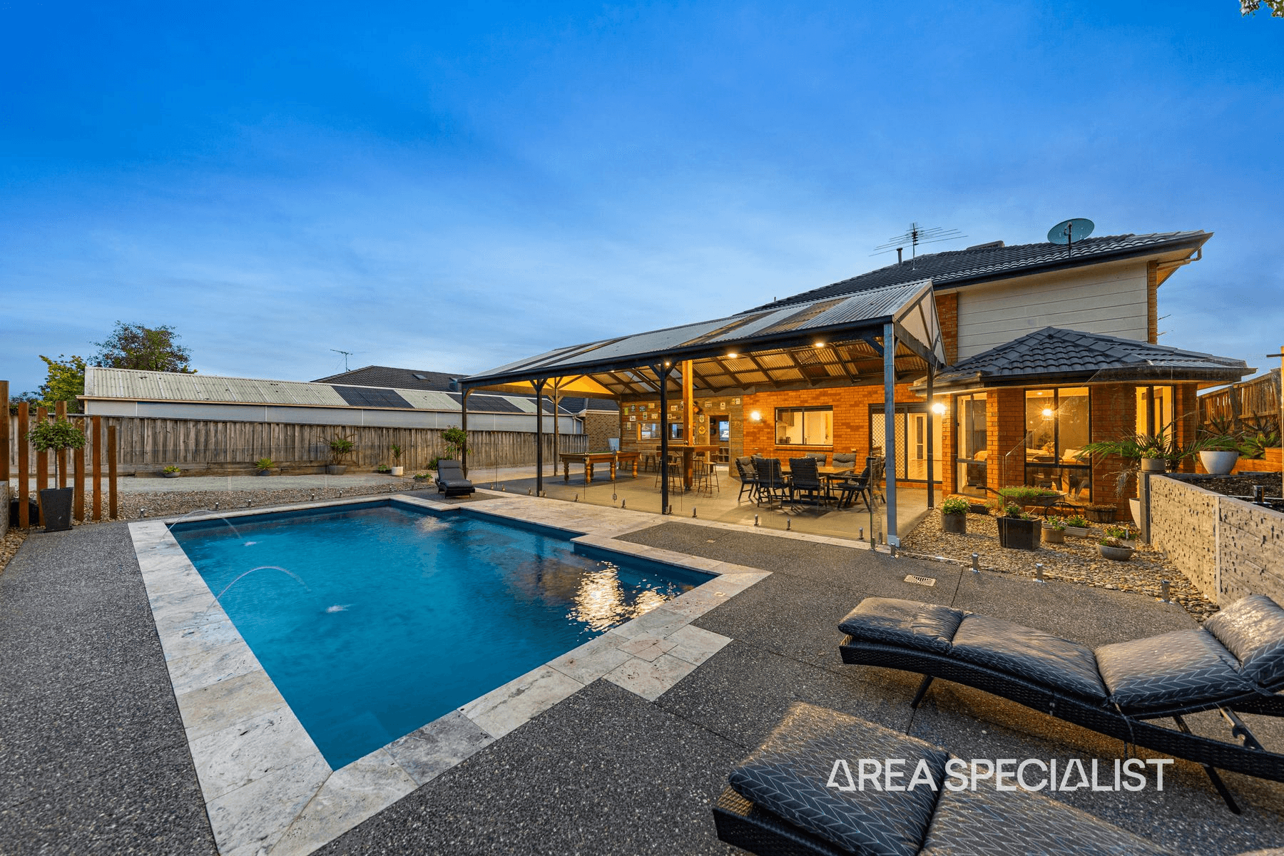 10 Overland Rise, Pakenham, VIC 3810