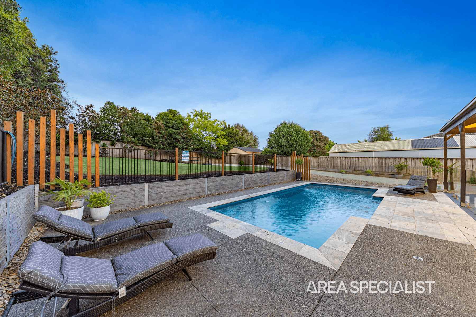 10 Overland Rise, Pakenham, VIC 3810