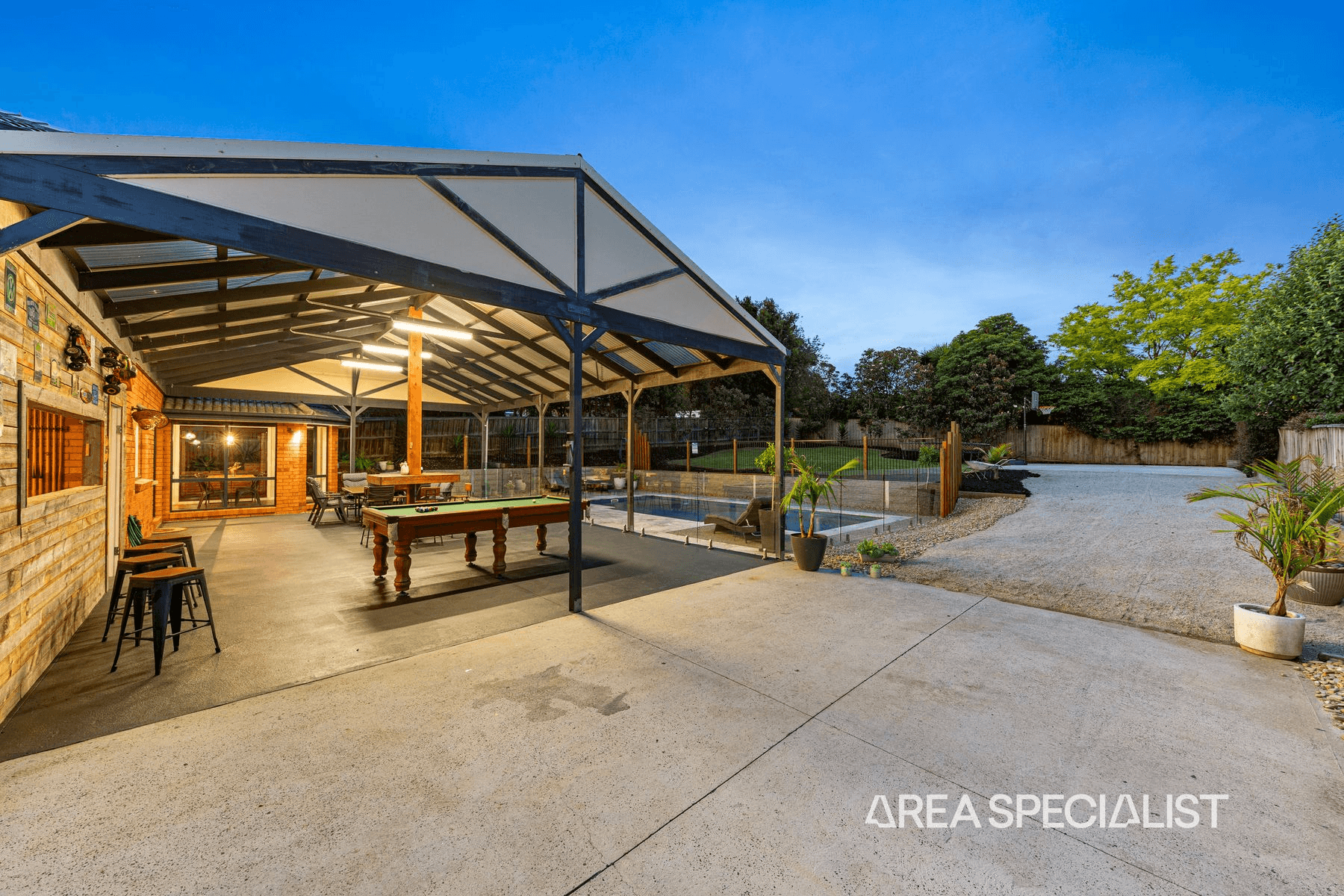 10 Overland Rise, Pakenham, VIC 3810