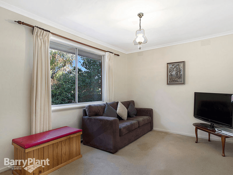 67 Francis Crescent, FERNTREE GULLY, VIC 3156