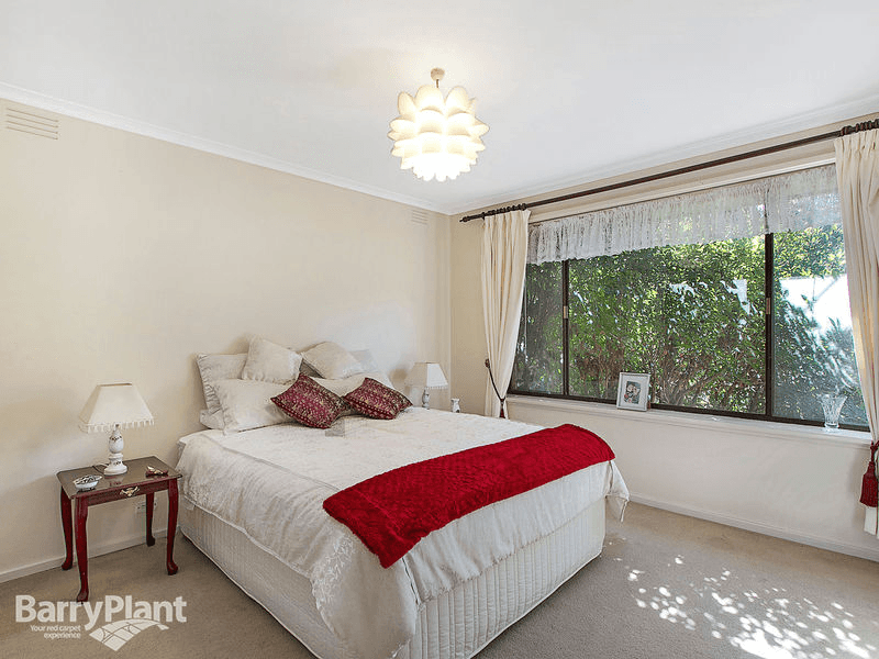 67 Francis Crescent, FERNTREE GULLY, VIC 3156