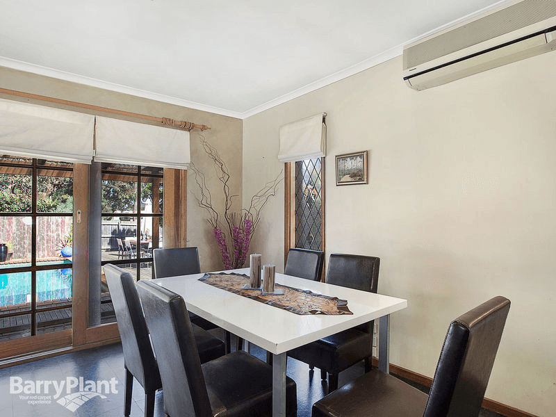 67 Francis Crescent, FERNTREE GULLY, VIC 3156