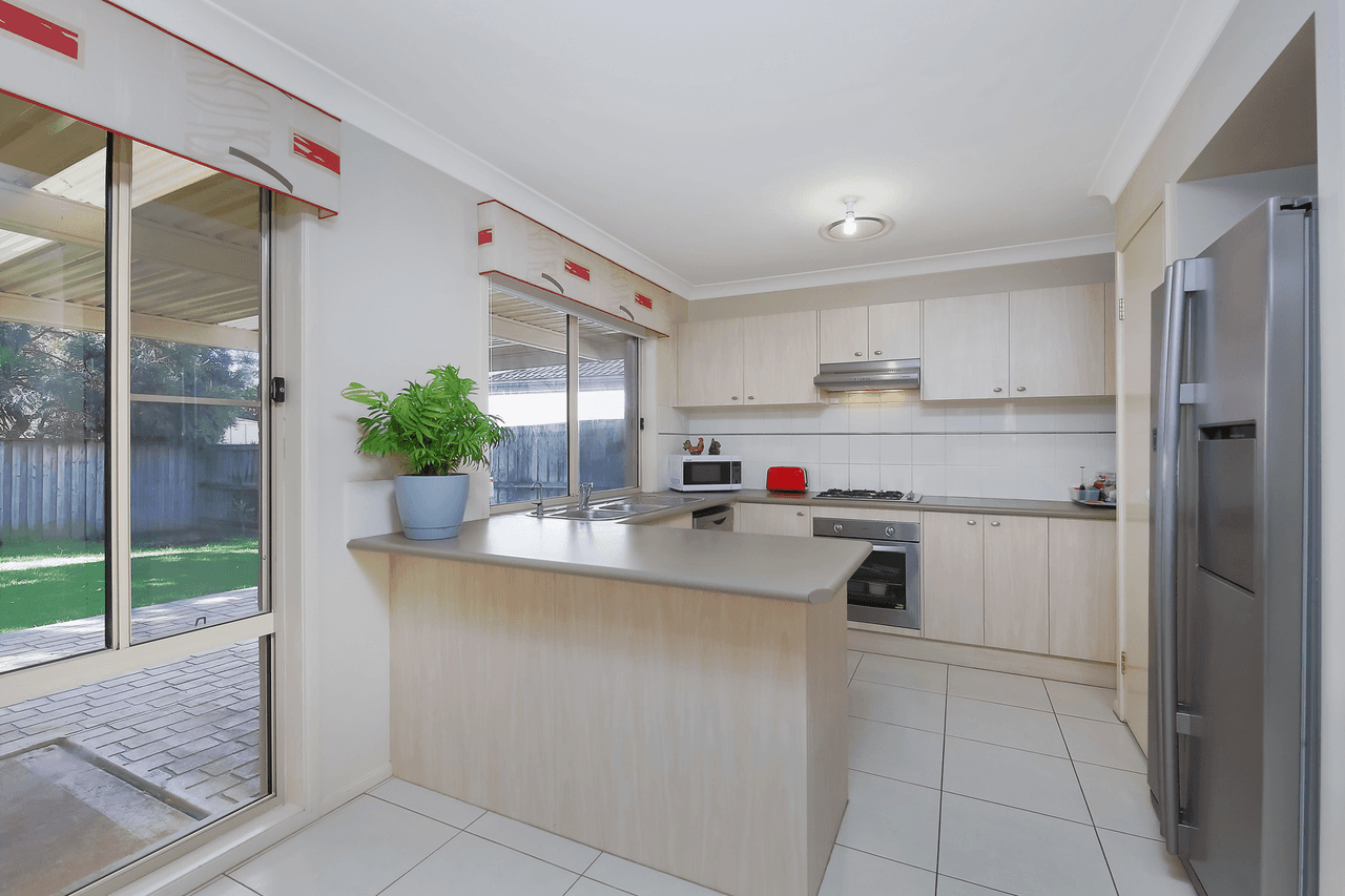 5 Cameo Circuit, Glenwood, NSW 2768