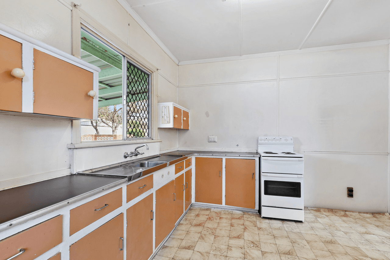 140 Hindes Street, LOTA, QLD 4179