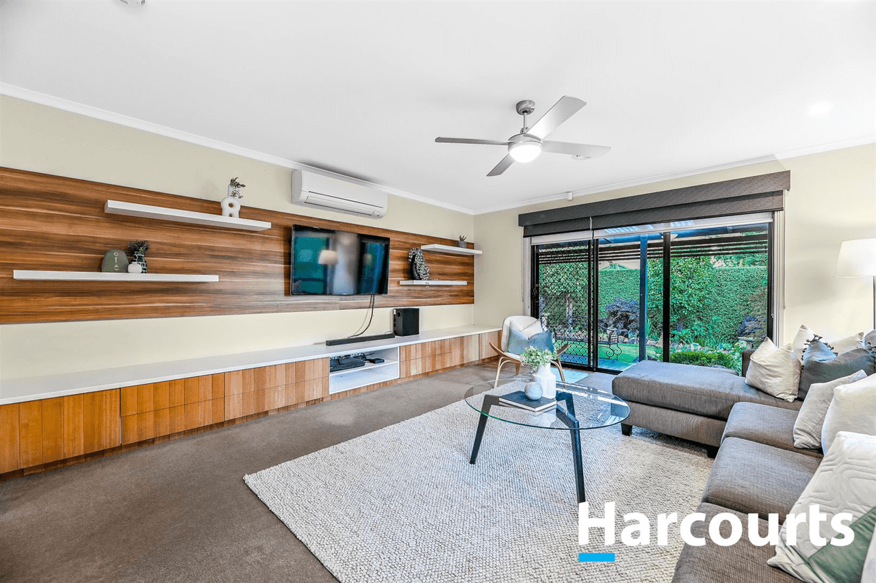 40 Blue Range Crescent, Lynbrook, VIC 3975