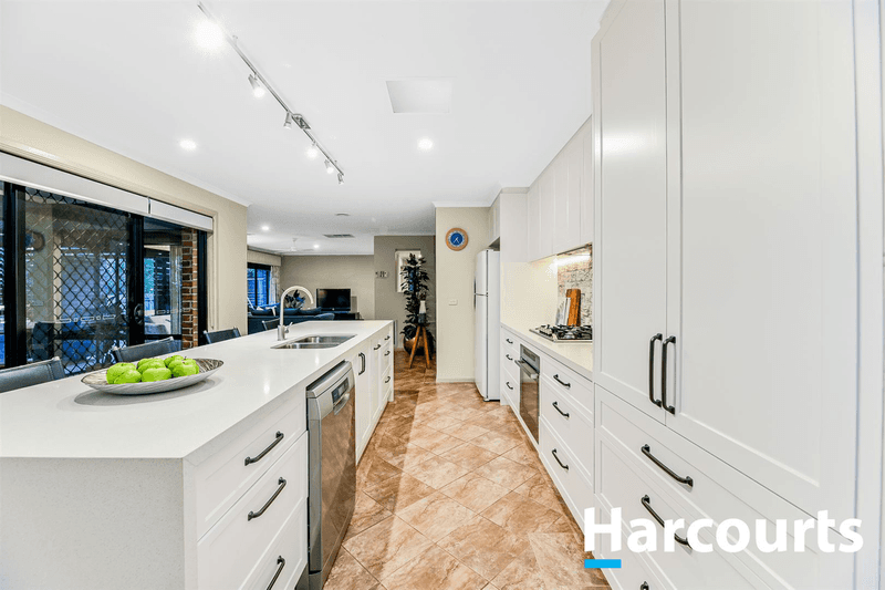 40 Blue Range Crescent, Lynbrook, VIC 3975