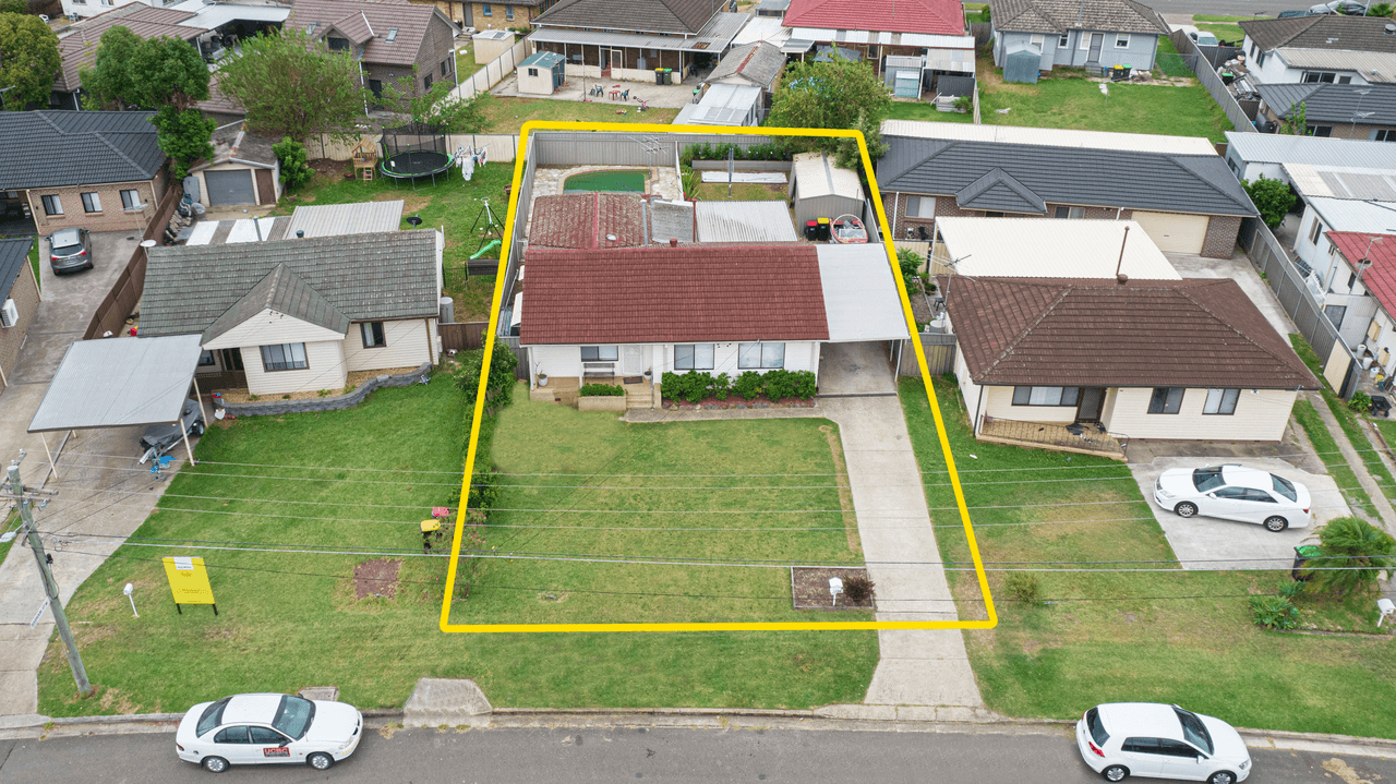 33 Guthega Crescent, HECKENBERG, NSW 2168