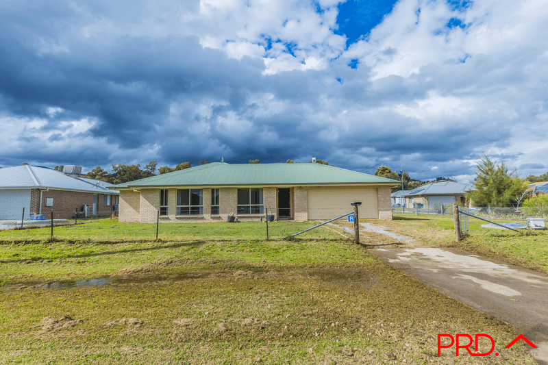 8 Maunder Street, MOONBI, NSW 2353