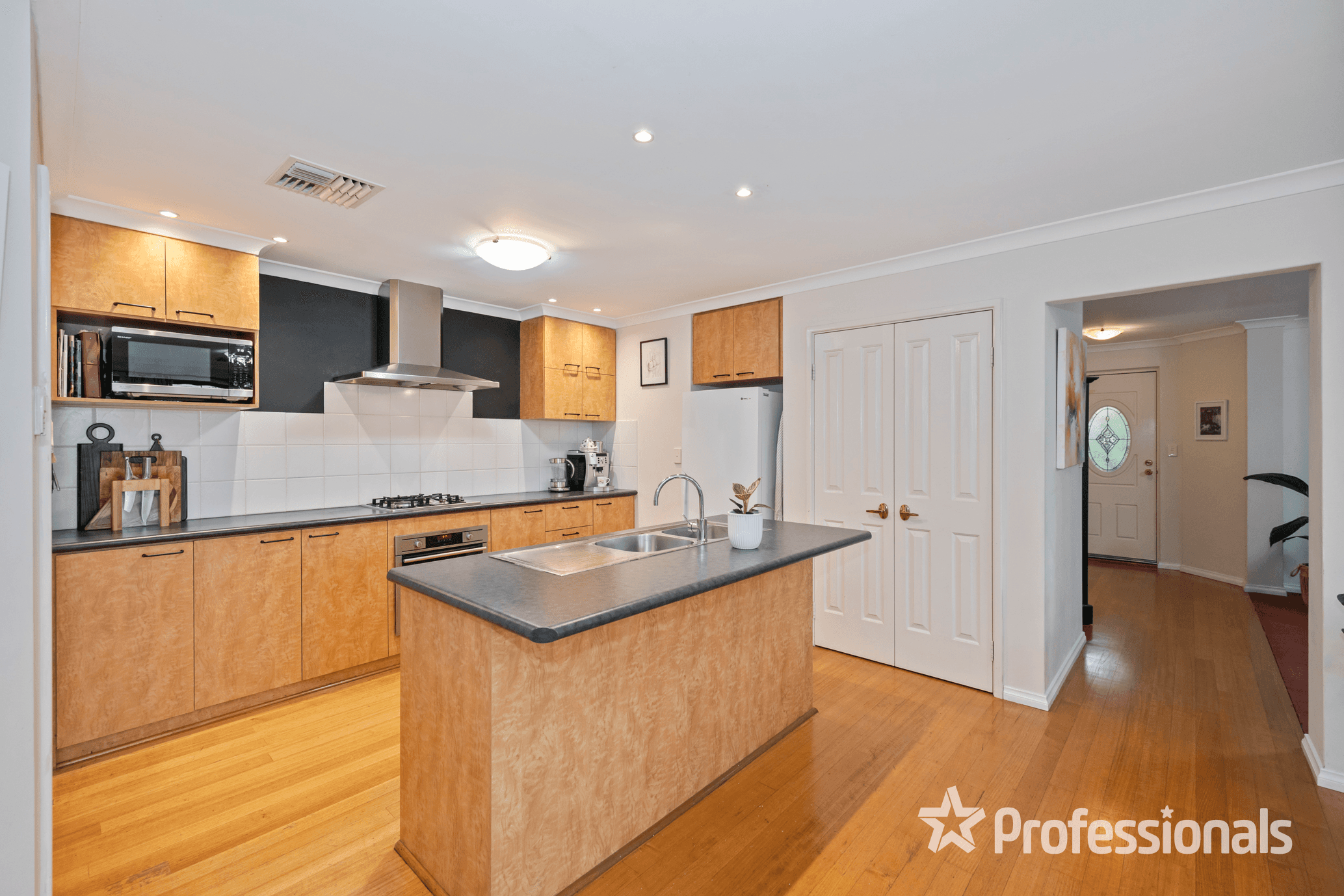 5 Balladonia Drive, ELLENBROOK, WA 6069