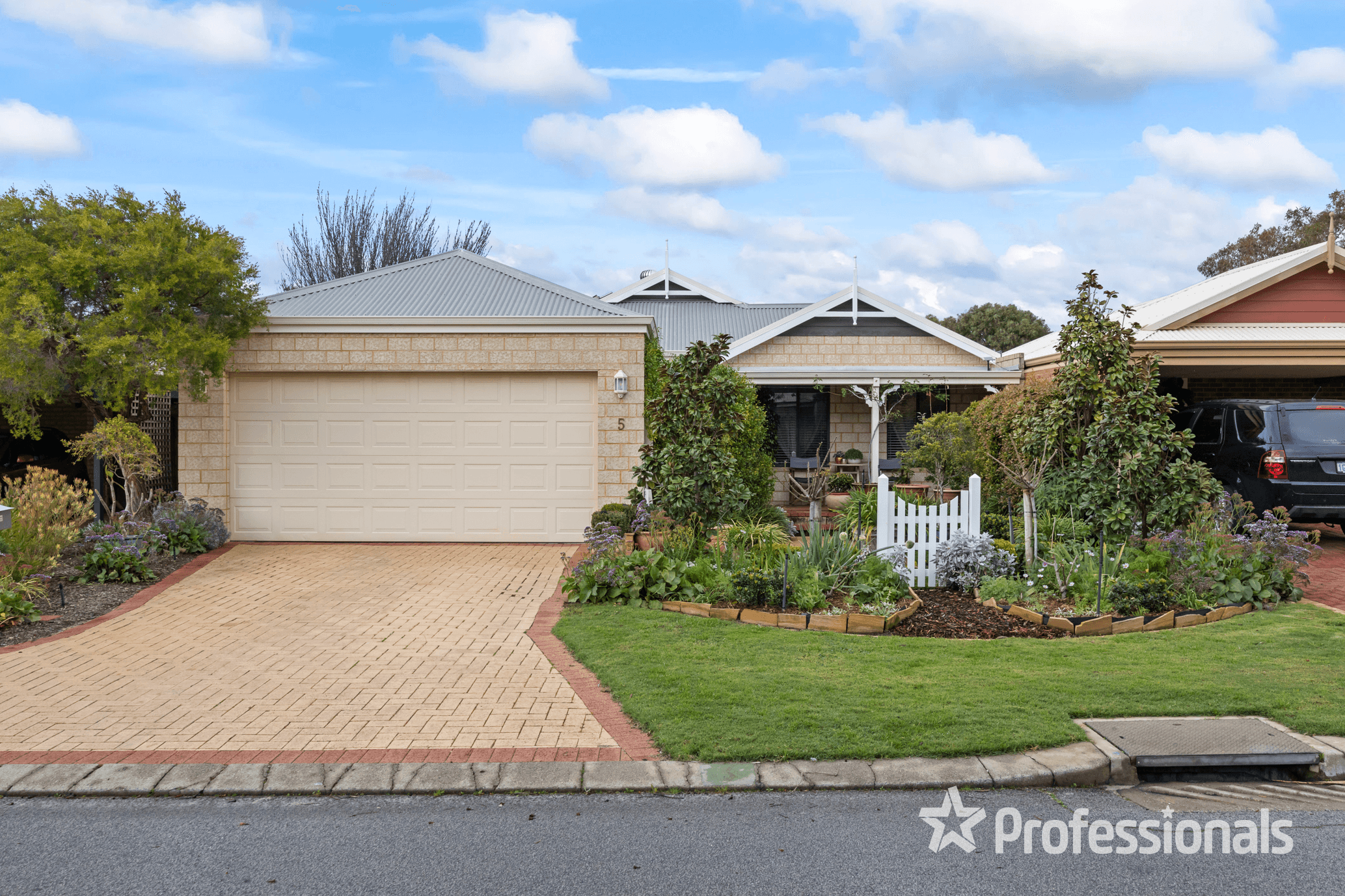 5 Balladonia Drive, ELLENBROOK, WA 6069