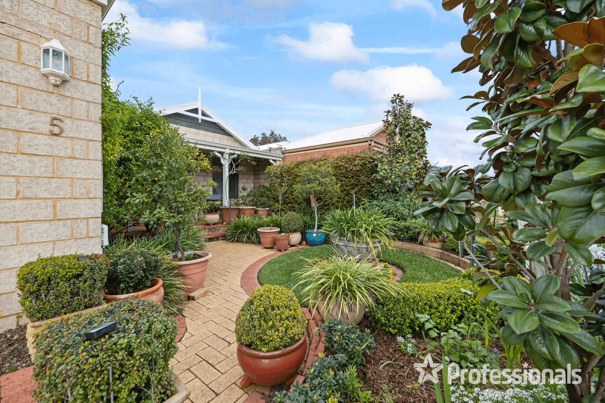 5 Balladonia Drive, ELLENBROOK, WA 6069