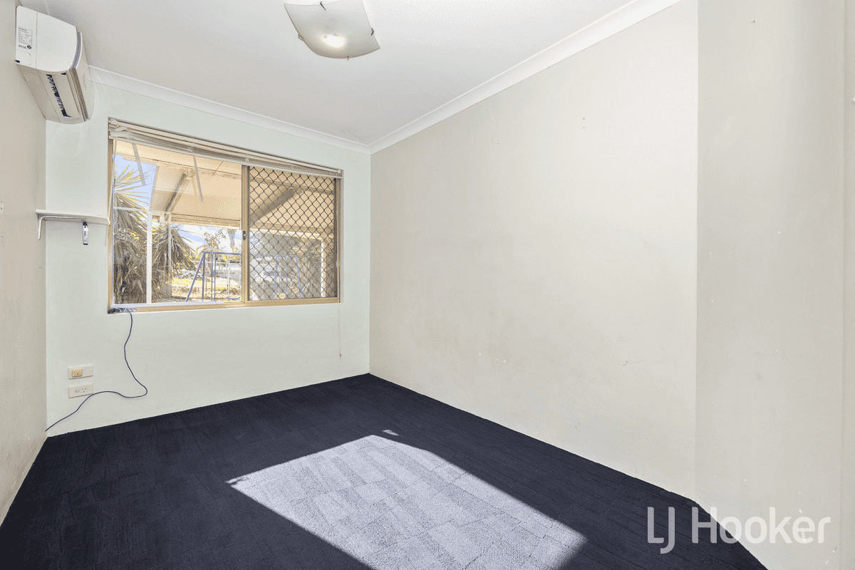 4 Preston Court, TWO ROCKS, WA 6037