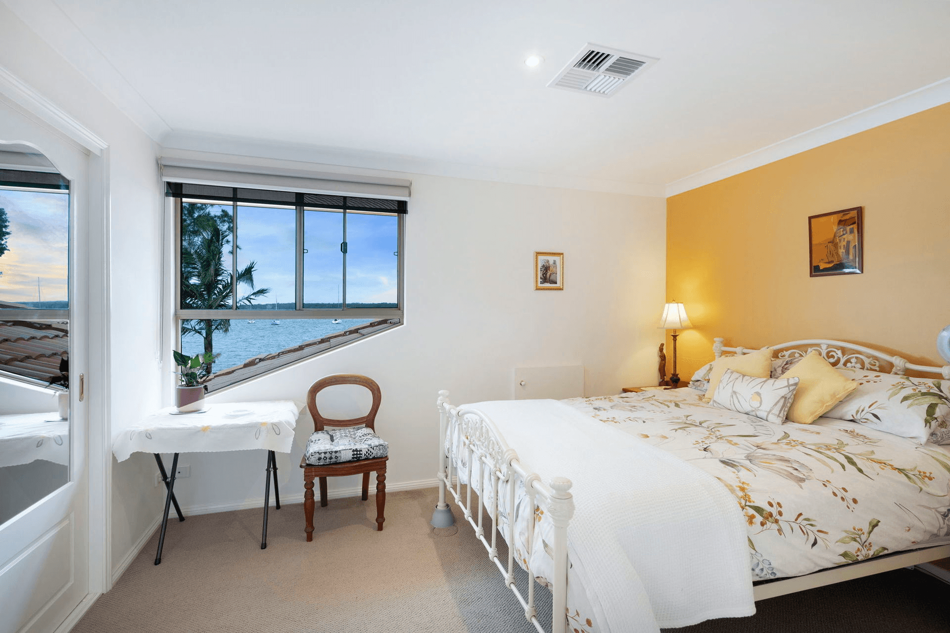 26a Gymea Crescent, Mannering Park, NSW 2259