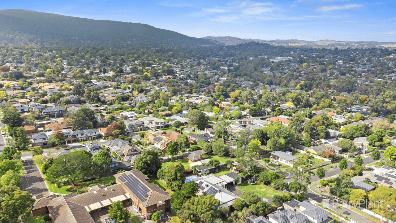 13 Vivienne Avenue, Boronia, VIC 3155