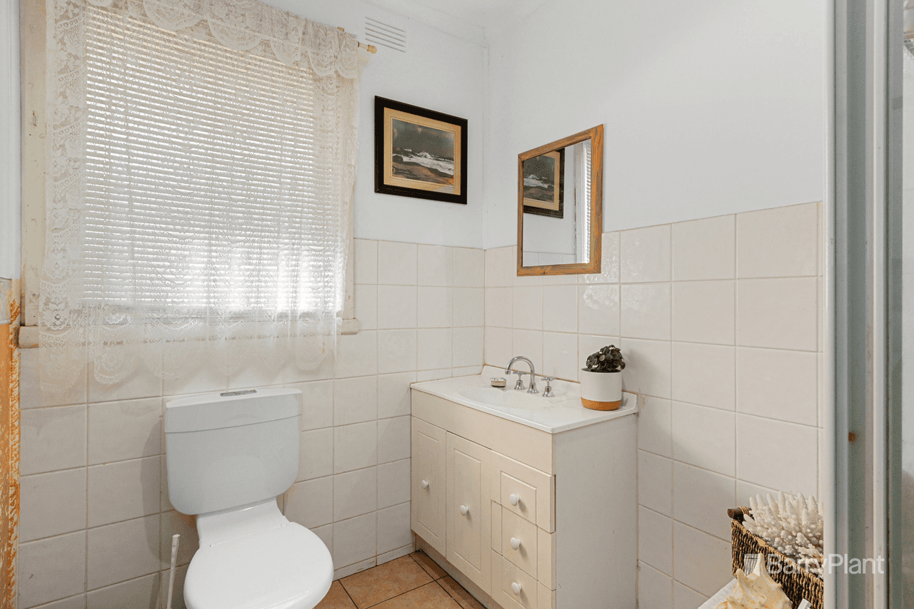 13 Vivienne Avenue, Boronia, VIC 3155
