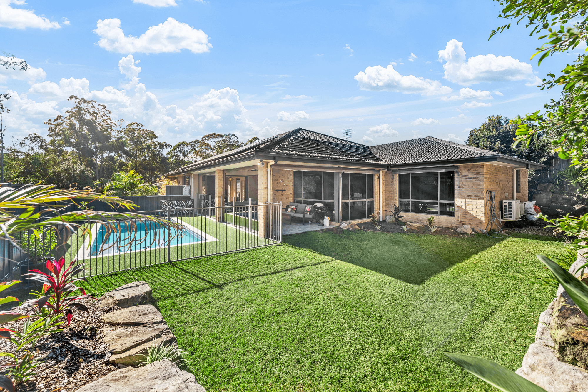 4 Elouera Close, LANDSBOROUGH, QLD 4550