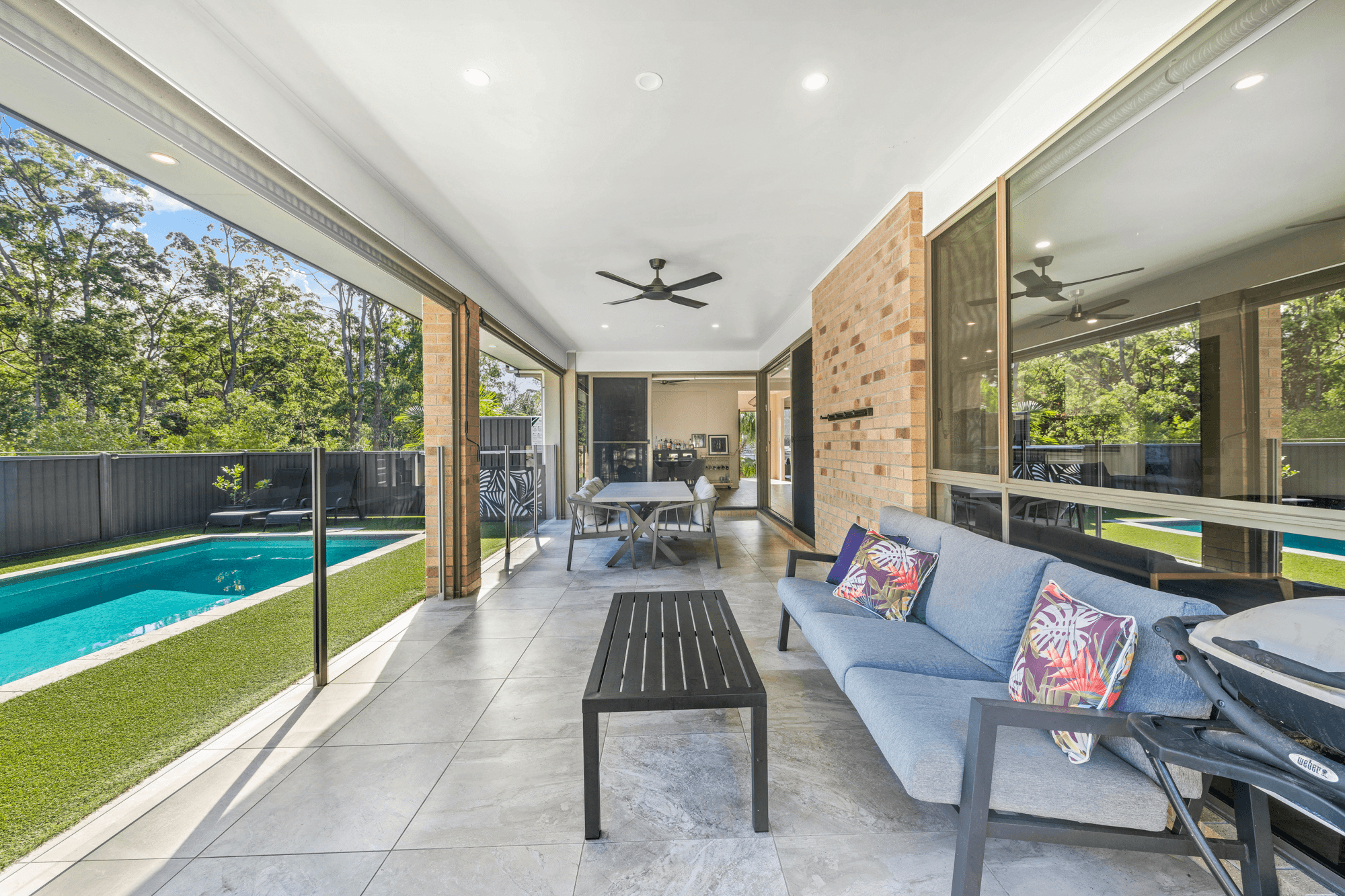 4 Elouera Close, LANDSBOROUGH, QLD 4550