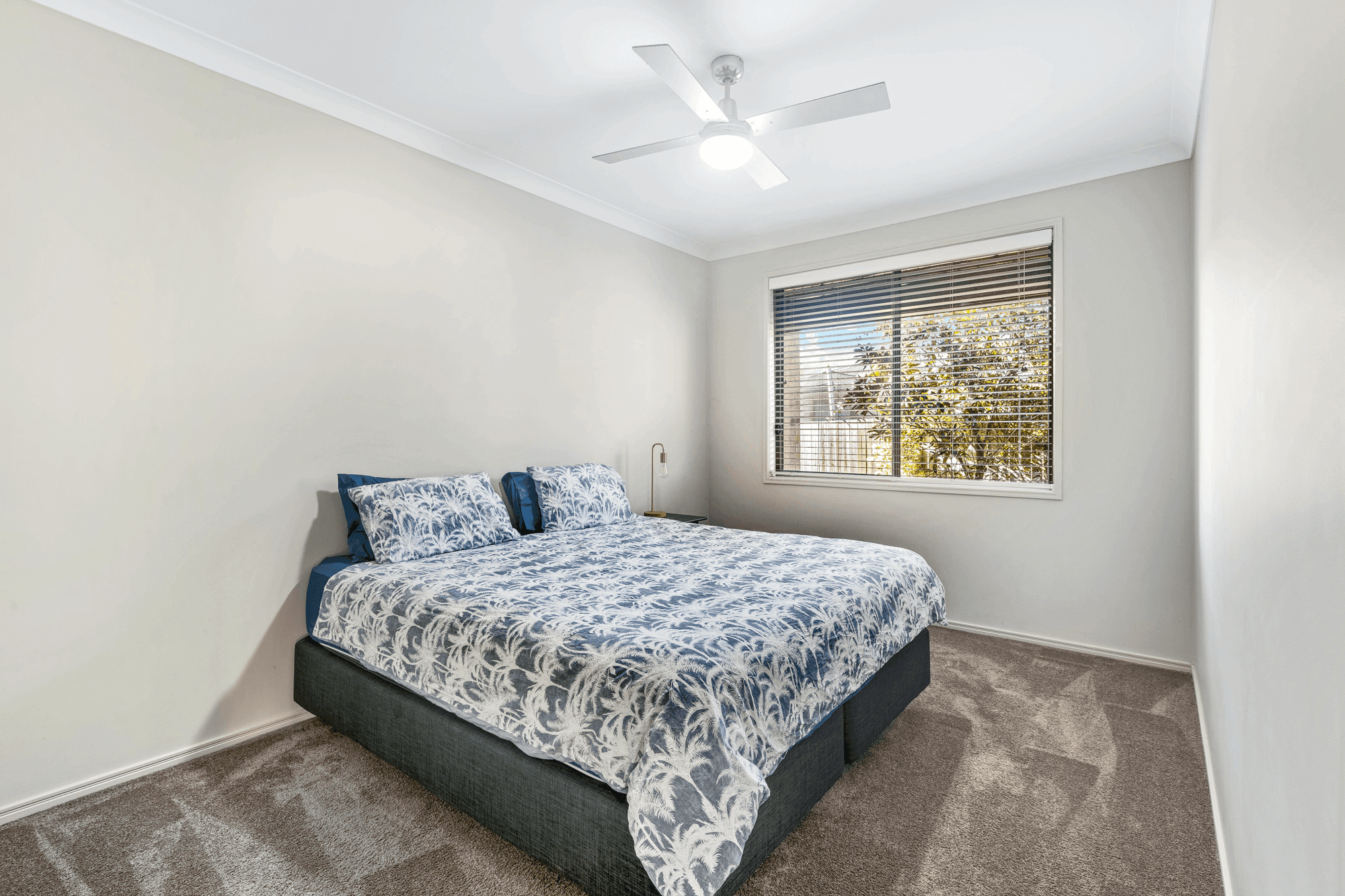 4 Elouera Close, LANDSBOROUGH, QLD 4550