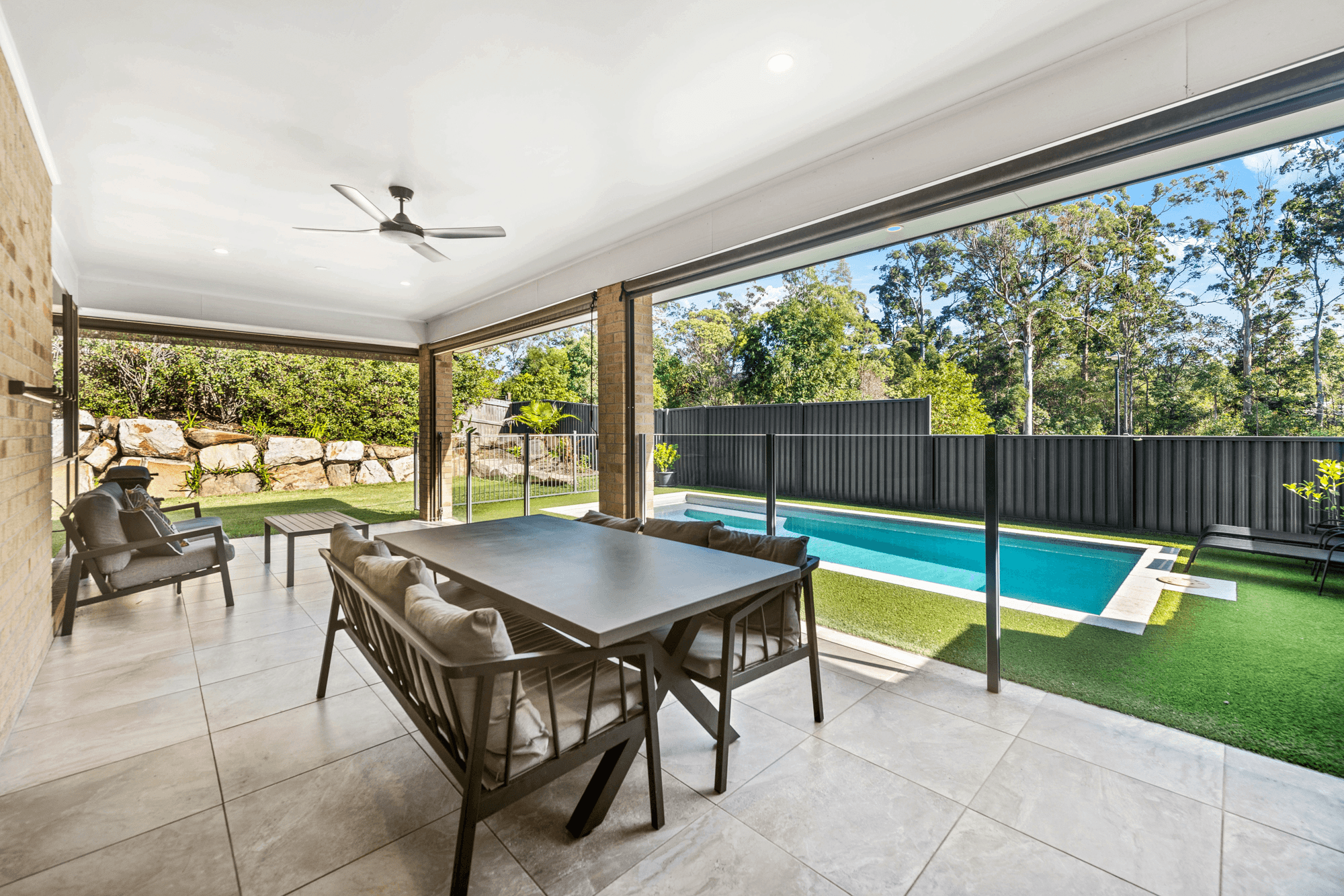 4 Elouera Close, LANDSBOROUGH, QLD 4550