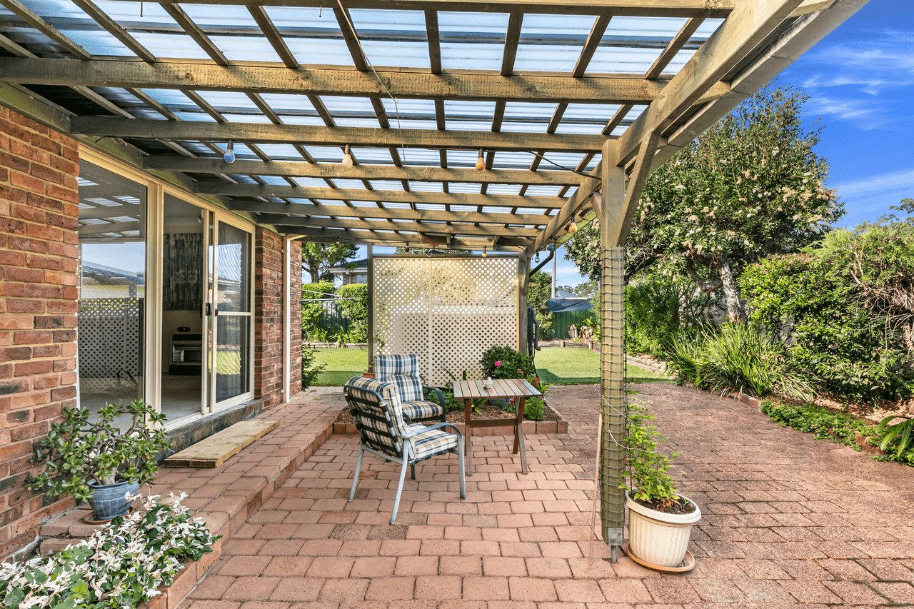 24 Avonlea Avenue, GOROKAN, NSW 2263