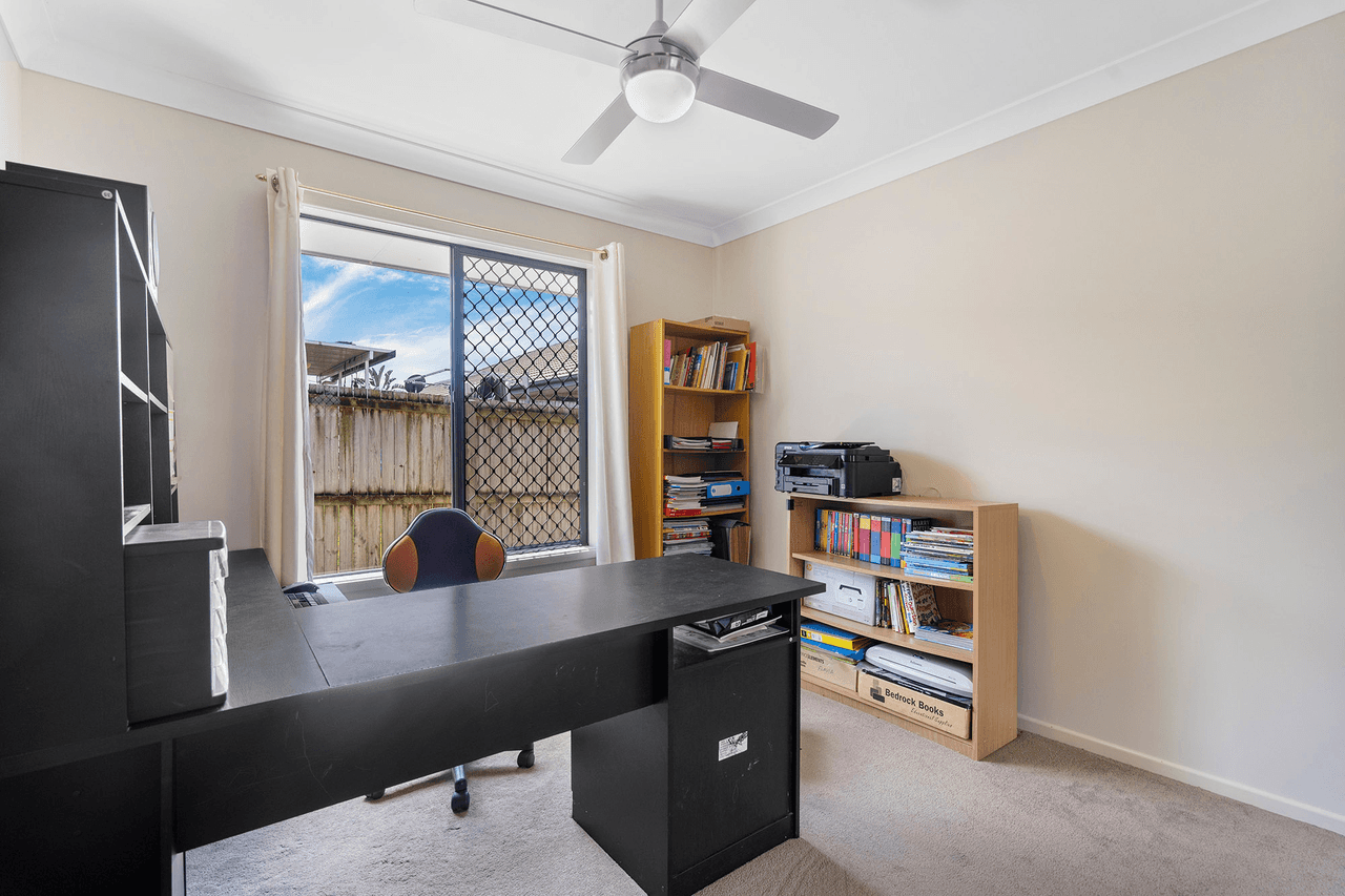 10 Sams Way, MARSDEN, QLD 4132