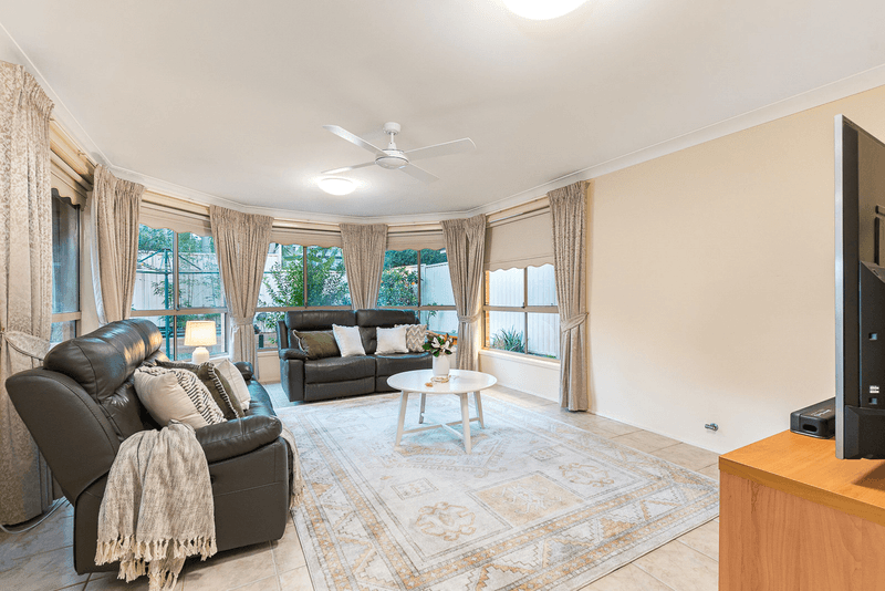 31 Crestview Avenue, KELLYVILLE, NSW 2155