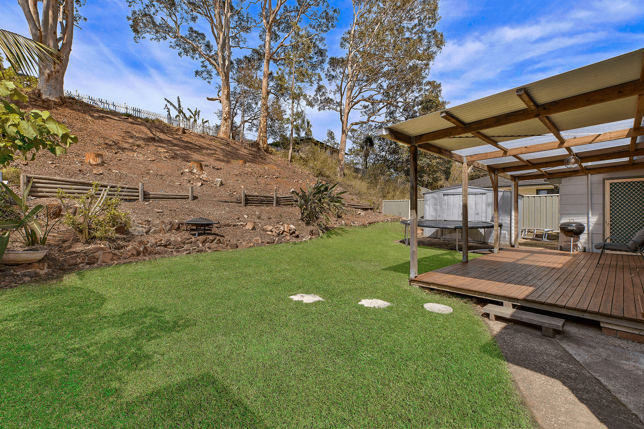 14 Scullin Place, BERKELEY VALE, NSW 2261