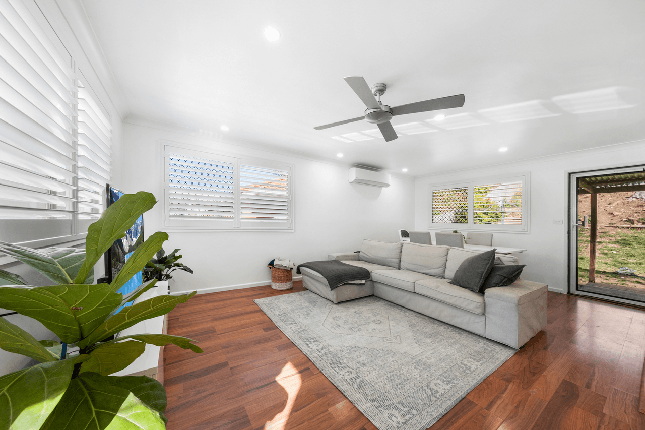 14 Scullin Place, BERKELEY VALE, NSW 2261