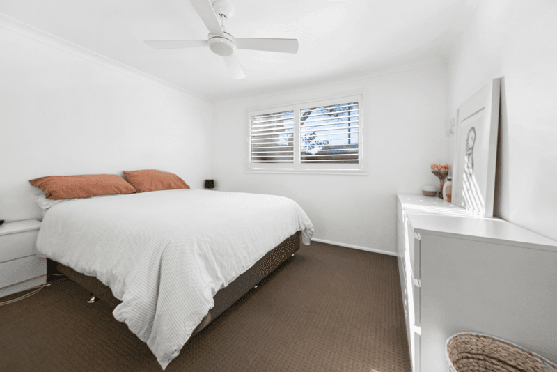 14 Scullin Place, BERKELEY VALE, NSW 2261