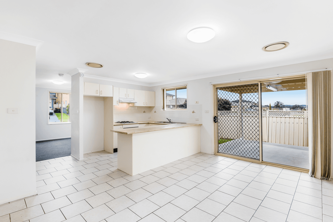 92 Carmichael Drive, WEST HOXTON, NSW 2171