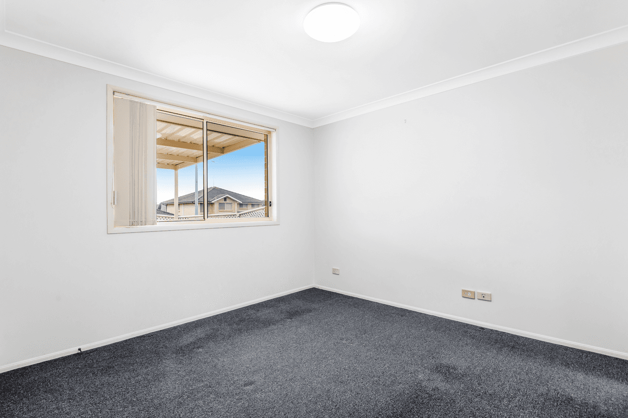 92 Carmichael Drive, WEST HOXTON, NSW 2171