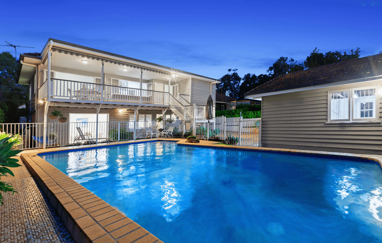 9 Meteor Street, COORPAROO, QLD 4151